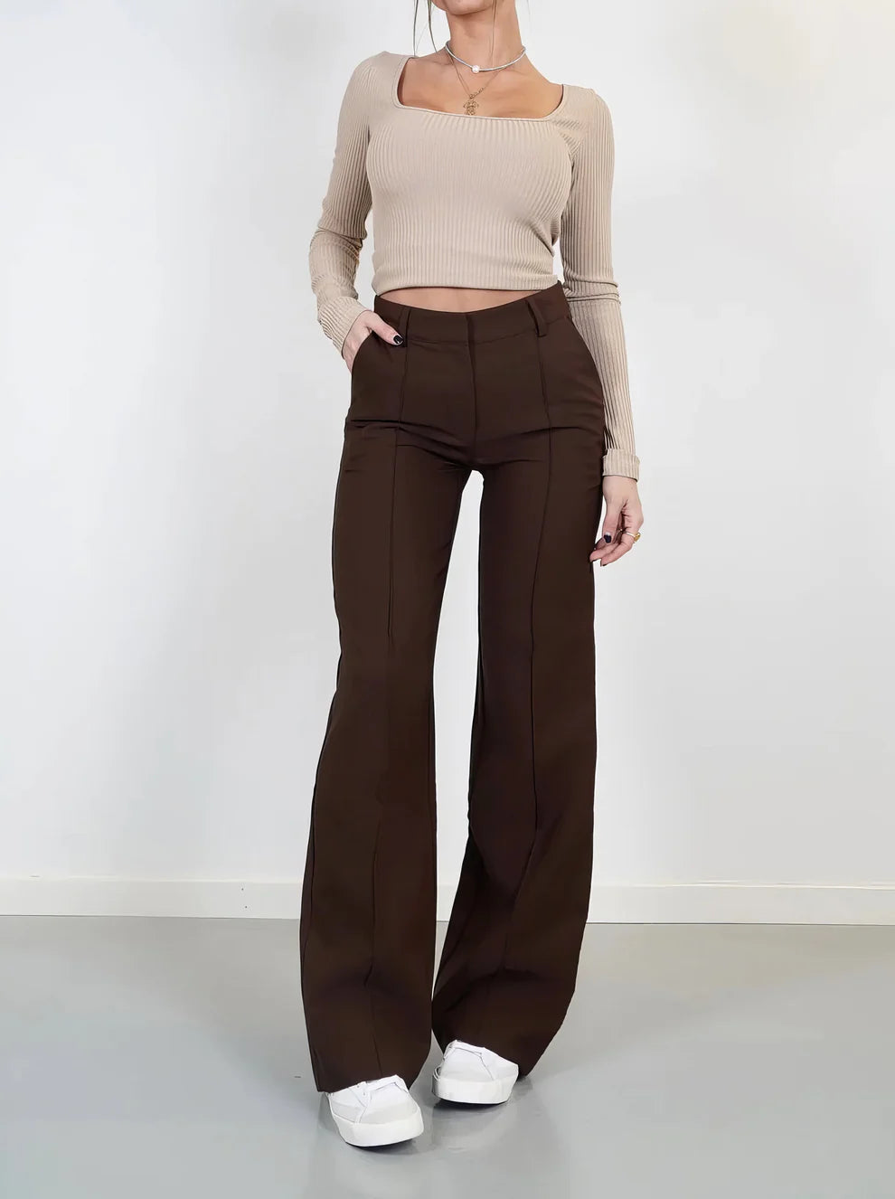 COLETTE | PANTALONES DE CAMPANA ELEGANTES