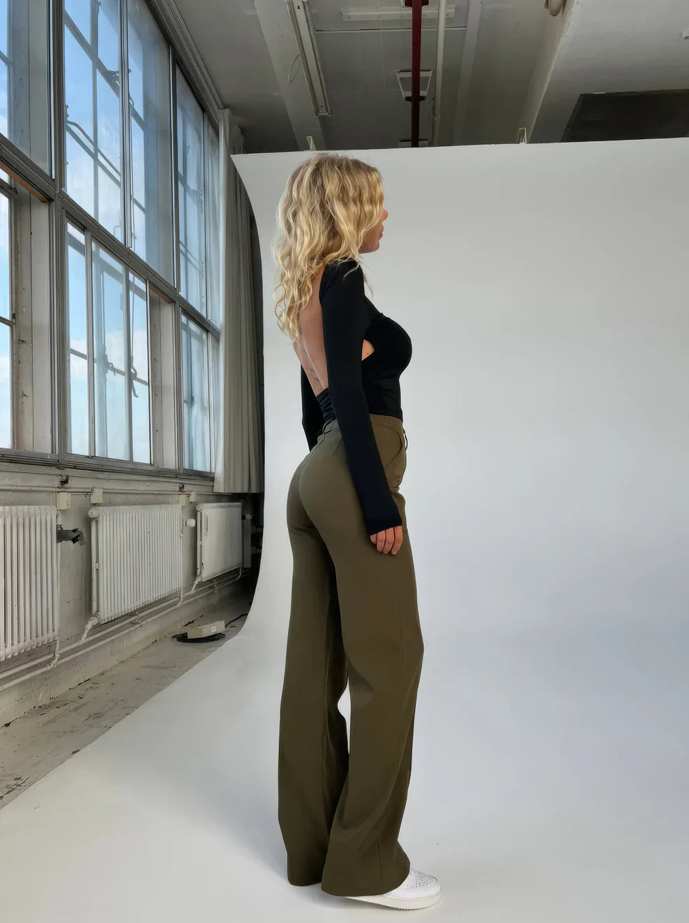 COLETTE | PANTALONES DE CAMPANA ELEGANTES