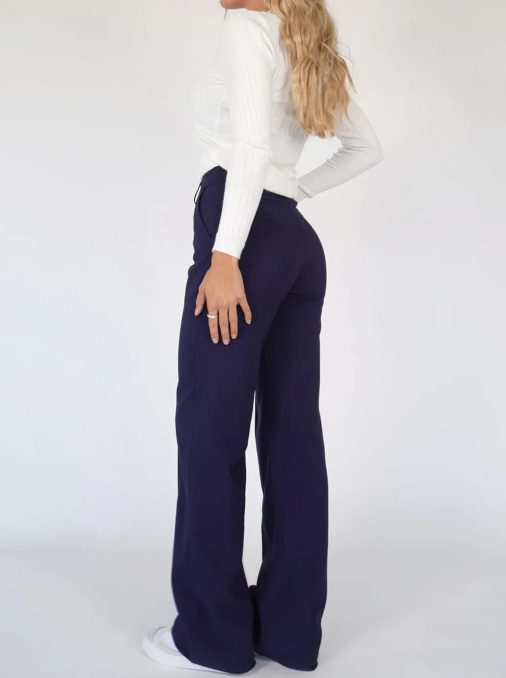 COLETTE | PANTALONES DE CAMPANA ELEGANTES