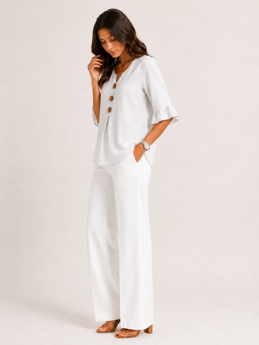 AURA | BLUSA CON BOTONES Y VOLANTES