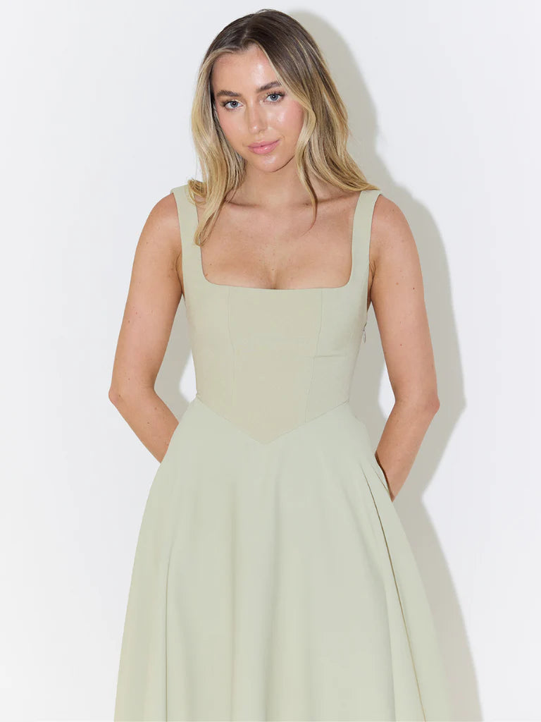 LUNA | VESTIDO MIDI ELEGANTE Y FEMENINO