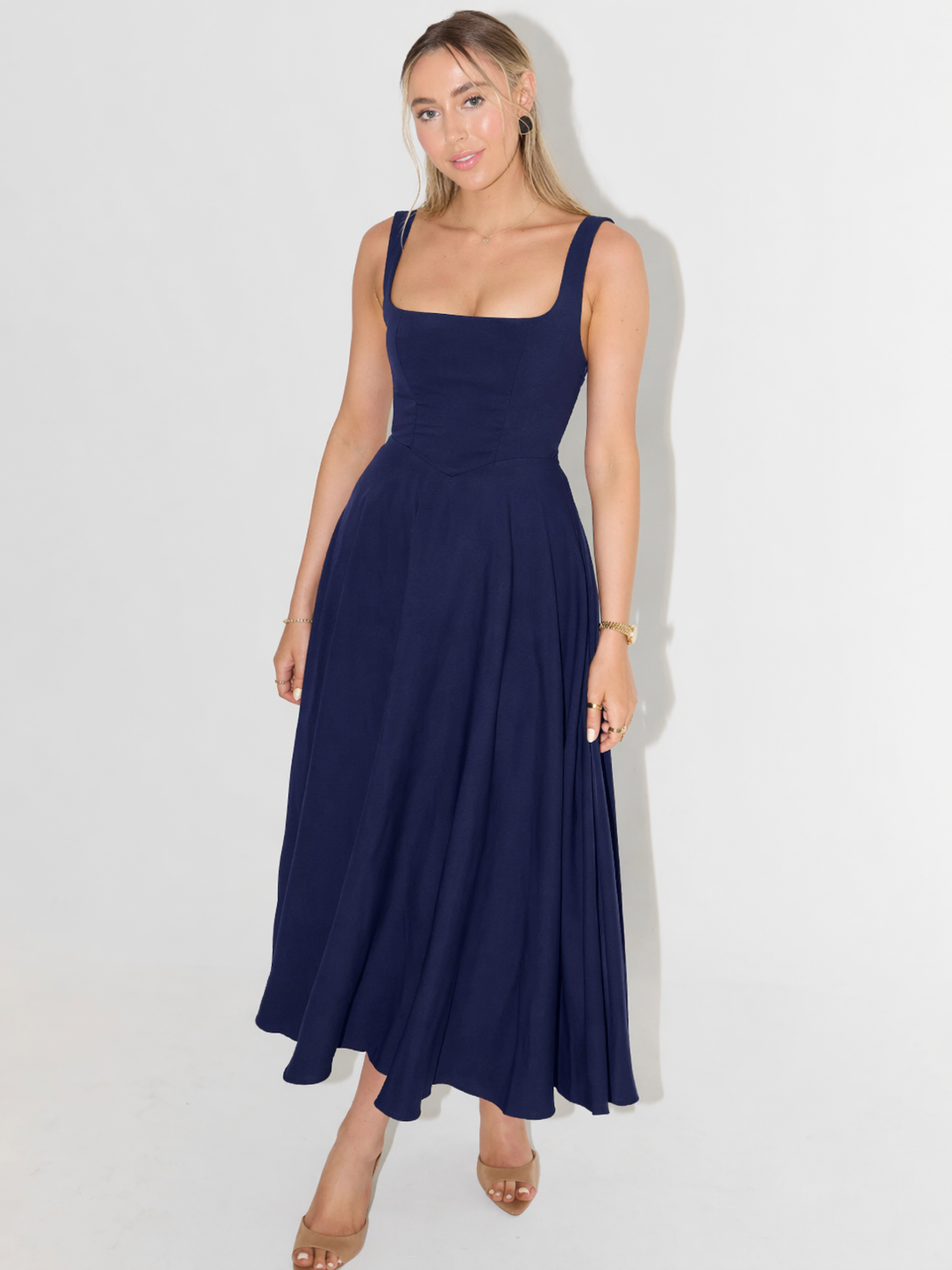 LUNA | VESTIDO MIDI ELEGANTE Y FEMENINO