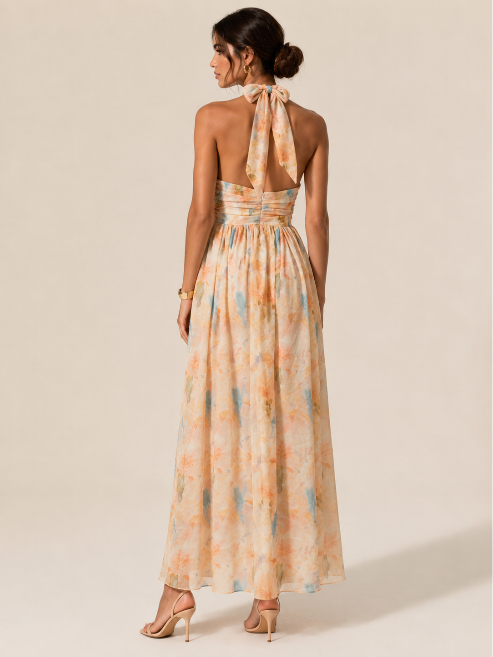NOVA | VESTIDO CON ESCOTE HALTER Y ESTAMPADO DE ACUARELA